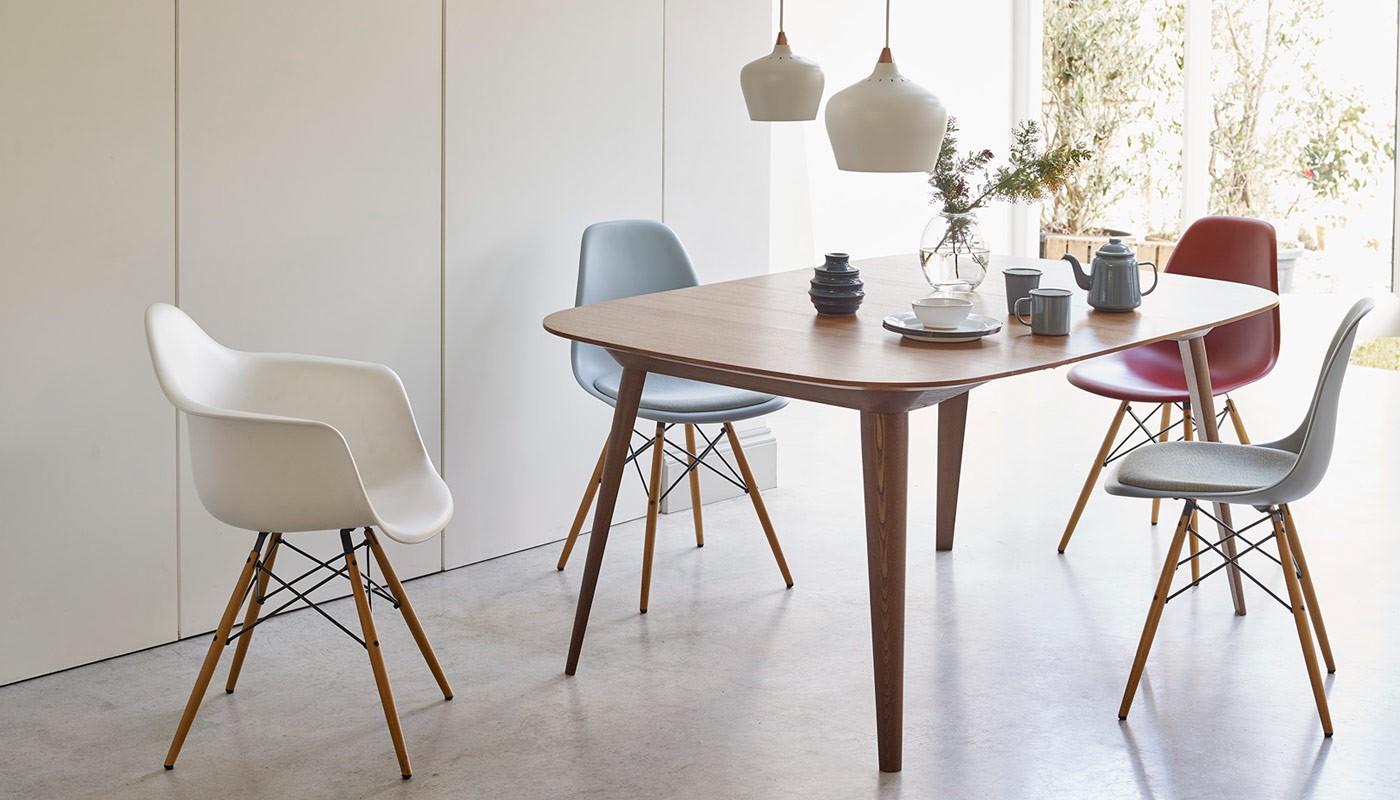 Eames DSW Chair