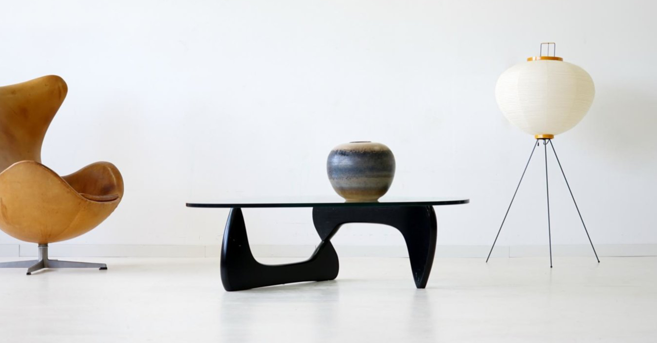 Isamu Noguchi Coffee Table Melisandre crni stolić za kavu